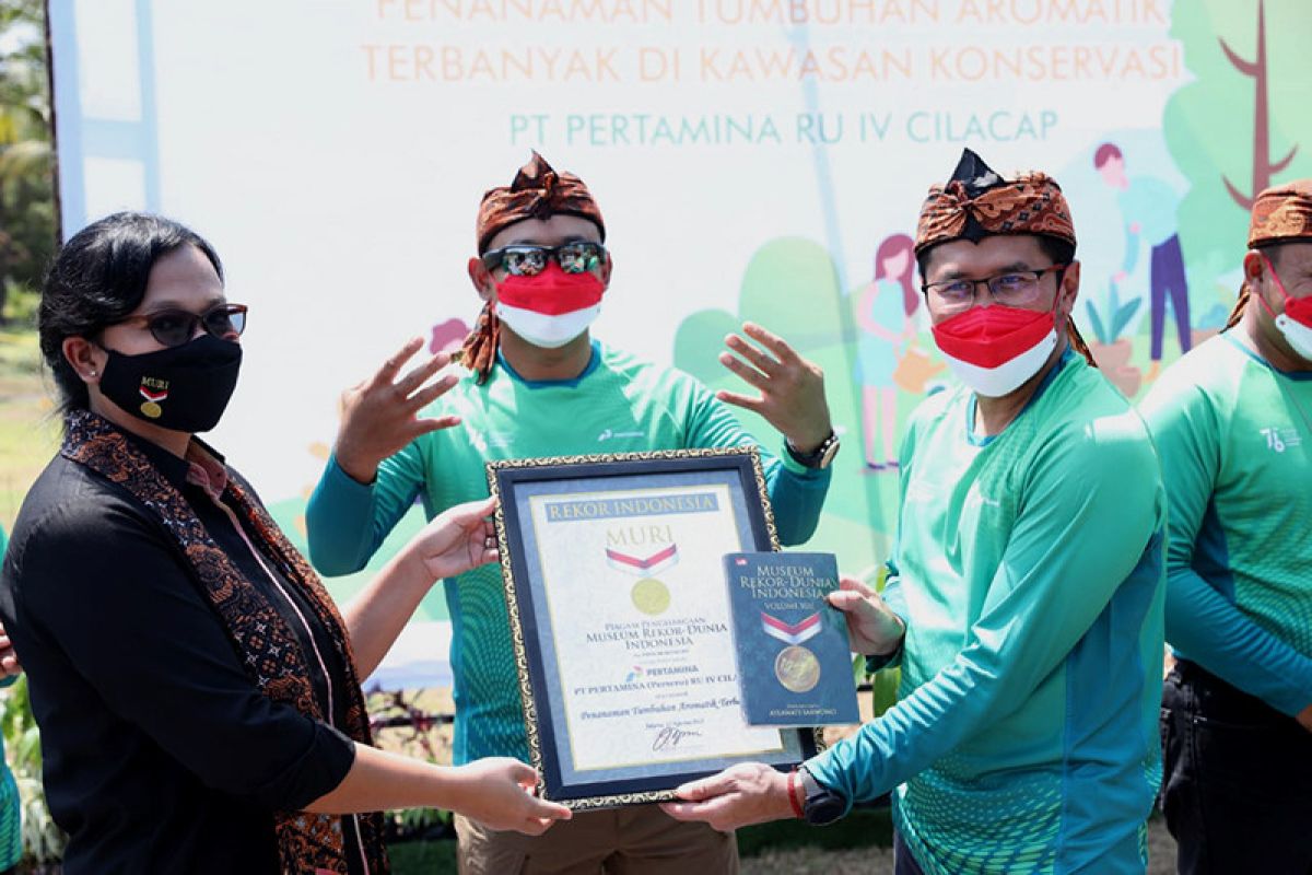 HUT Ke-76 RI, Pertamina Cilacap catatkan rekor penanaman tumbuhan aromatik terbanyak