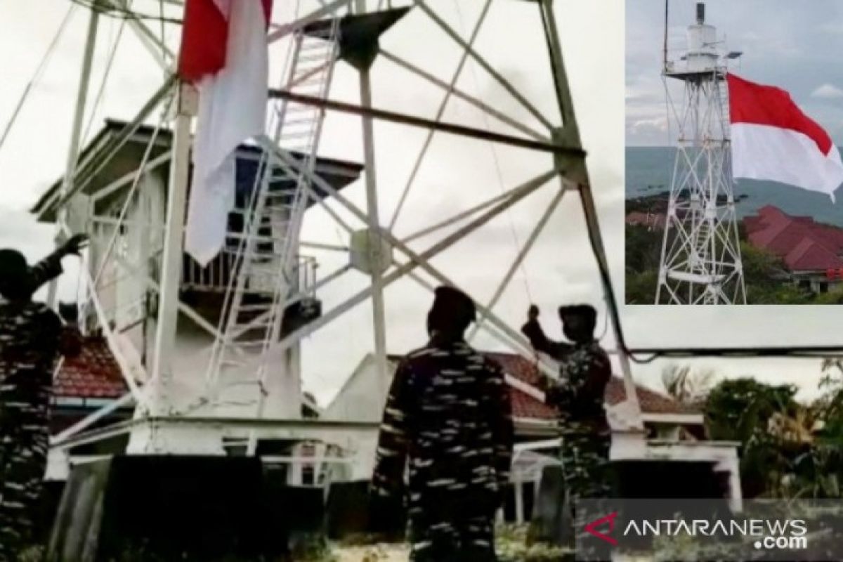 TNI kibarkan Merah Putih di Pulau Jemur Rohil berbatasan dengan Malaysia