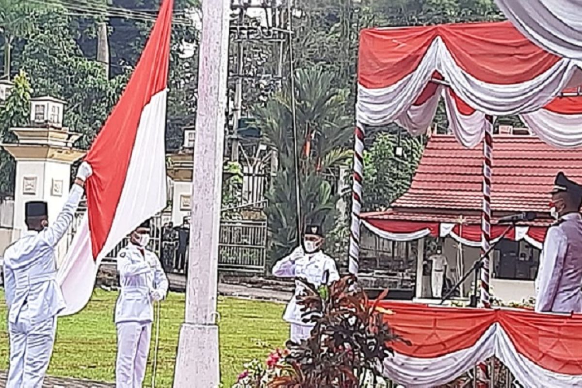 Prokes ketat tak surutkan kekhidmatan upacara HUT Kemerdekaan di Merangin