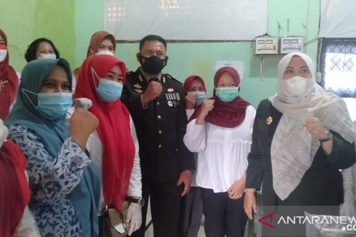 Kapolres Muarojambi dampingi Bupati saksikan vaksinasi pelajar di Sengeti