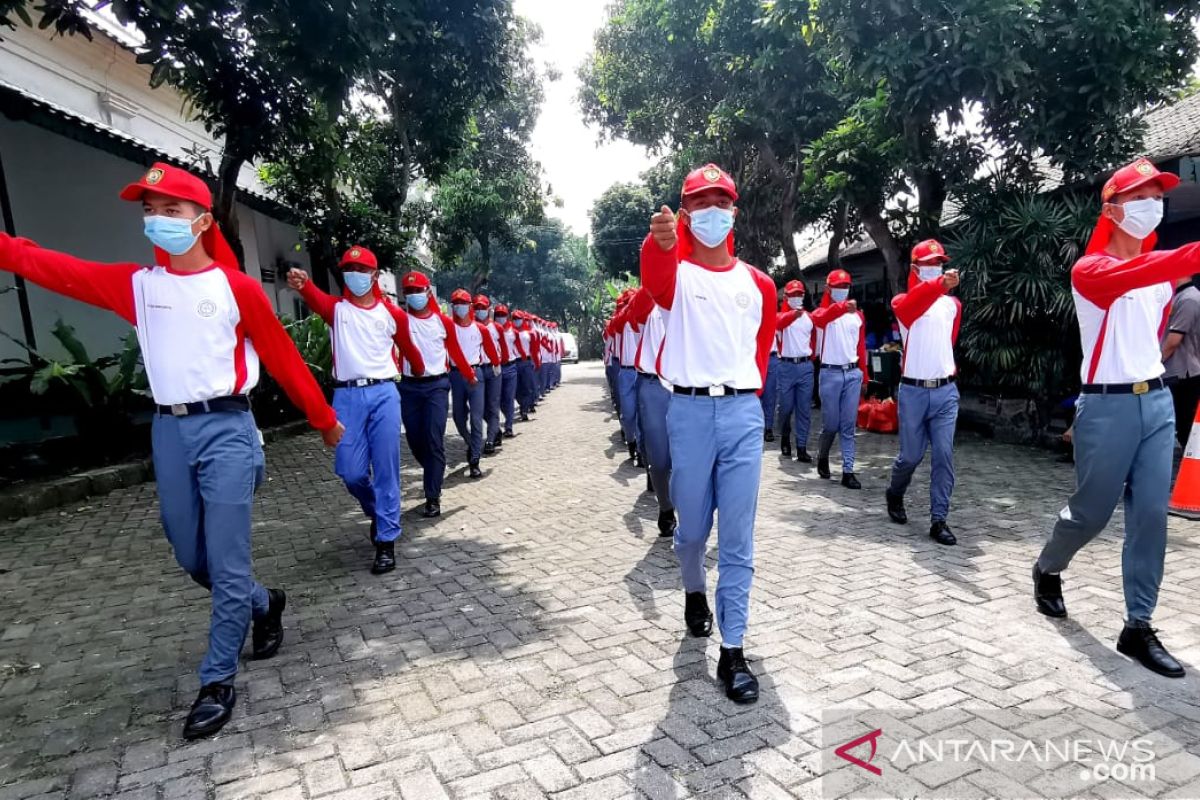 Melihat latihan Paskibra Pandeglang, tetap giat berlatih di tengah pandemi COVID-19