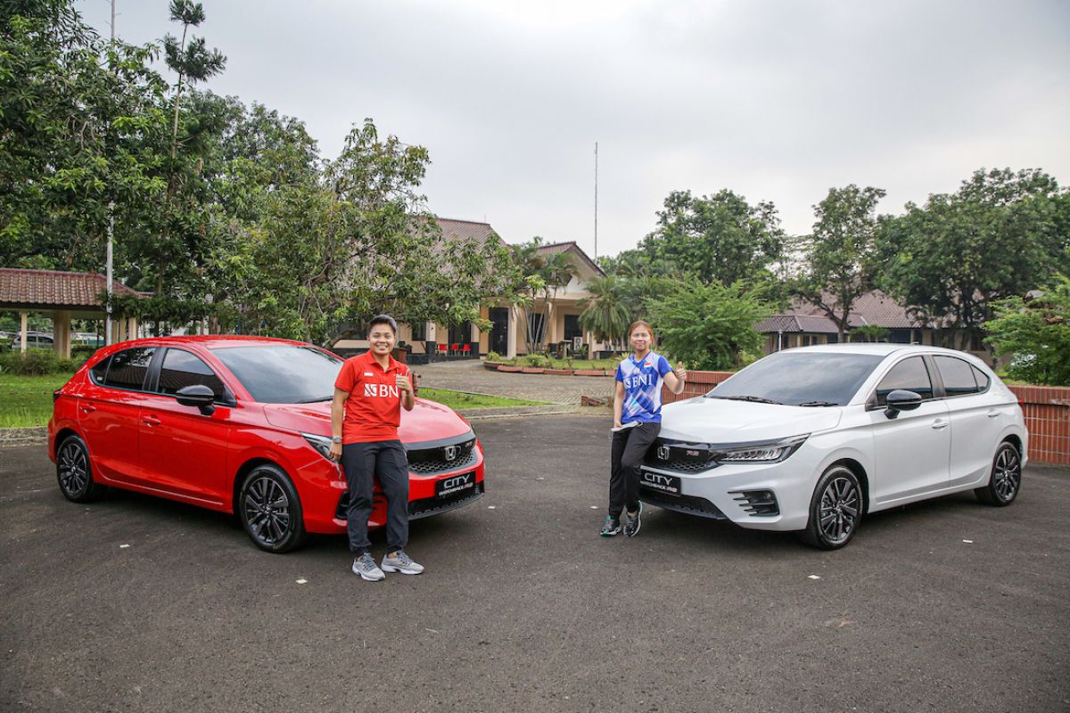 Honda hadiahi mobil Merah-Putih kepada Greysia/Apriyani sebagai apresiasi prestasi