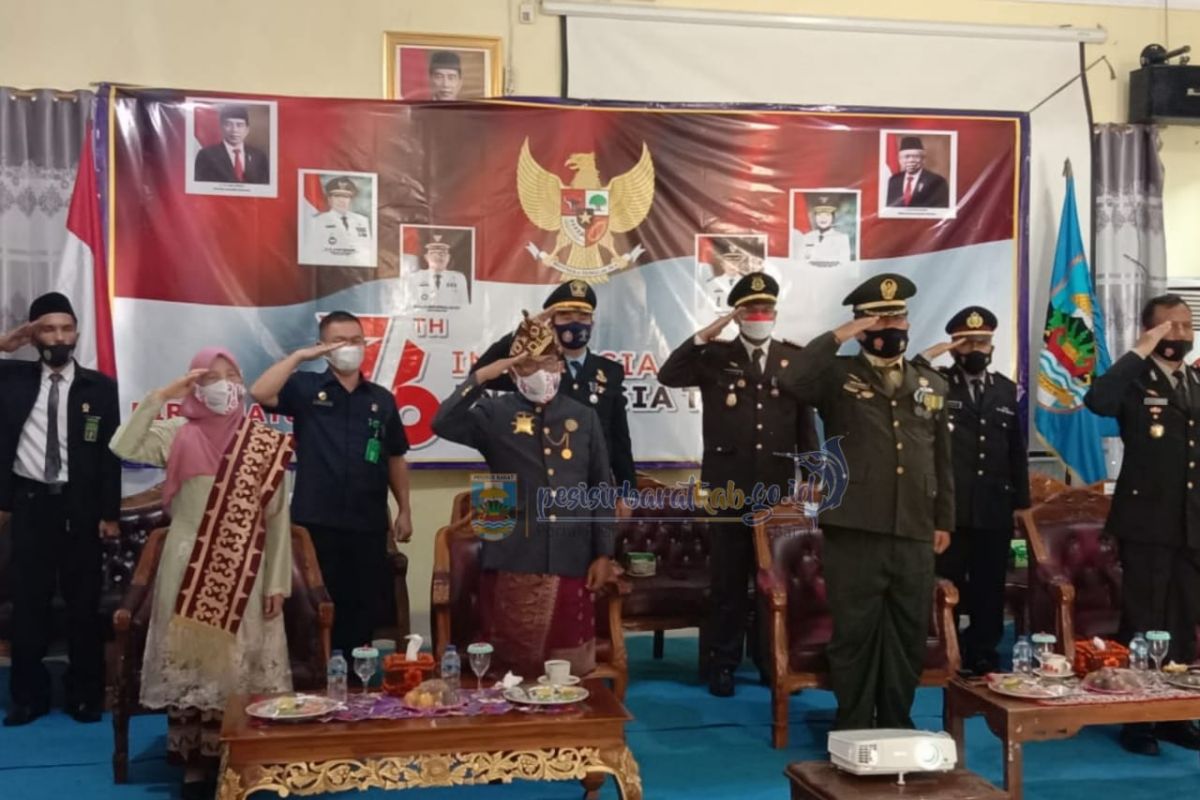 Pemkab Pesisir Barat ikuti upacara pengibaran bendera merah putih di Istana Merdeka secara virtual