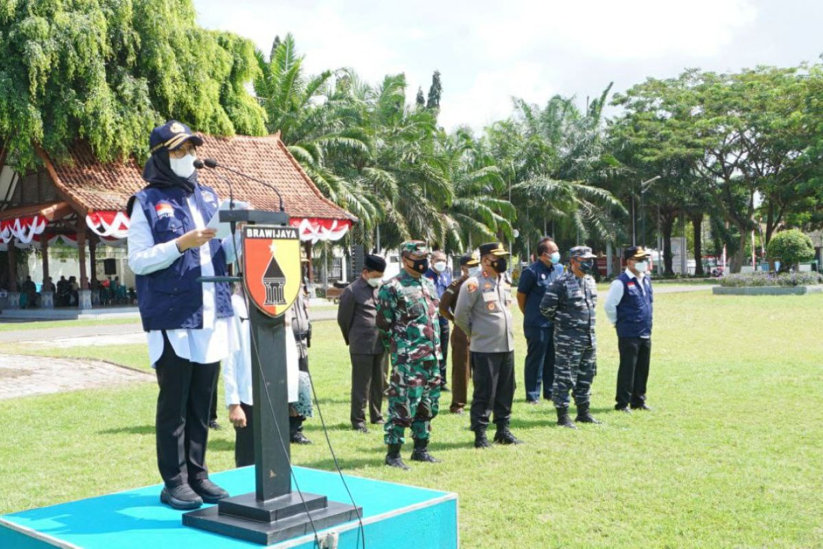 Satgas COVID-19 Banyuwangi mulai evakuasi warga isoman ke tempat isoter