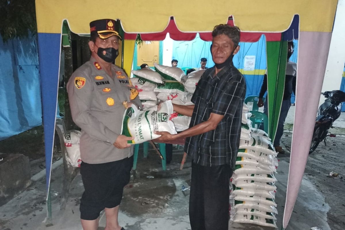 Polres Batubara beri paket bantuan bagi warga terdampak banjir