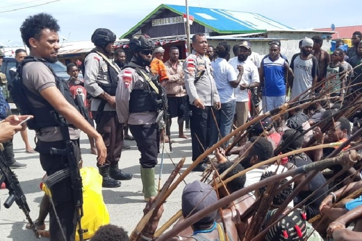 Polres Nduga Papua tangani pertikaian antar suku sebabkan tiga orang terluka