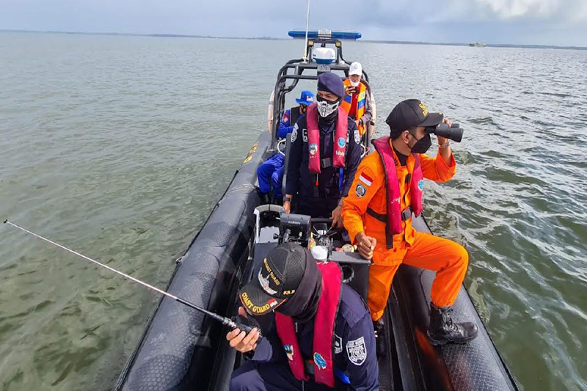 Dua dari tujuh korban kapal terbalik di Perairan Tanjung Puting ditemukan