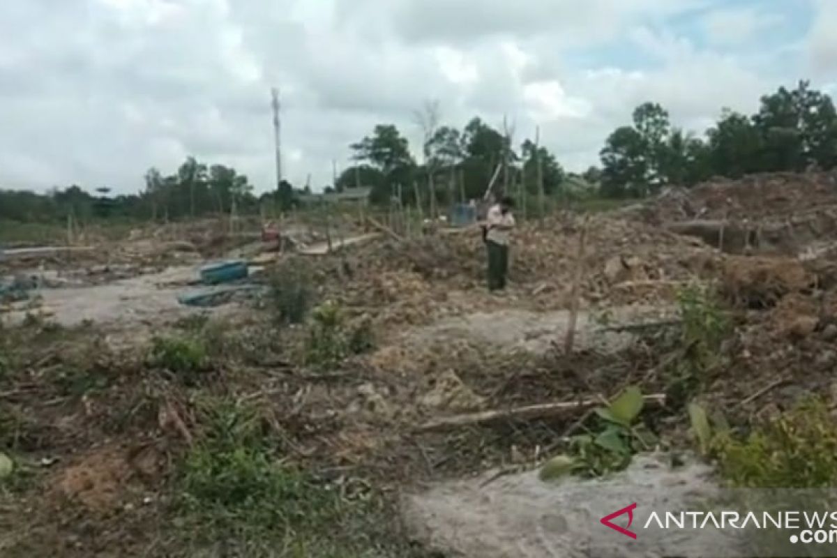 Bupati Bangka melarang aktivitas penambangan biji timah ilegal