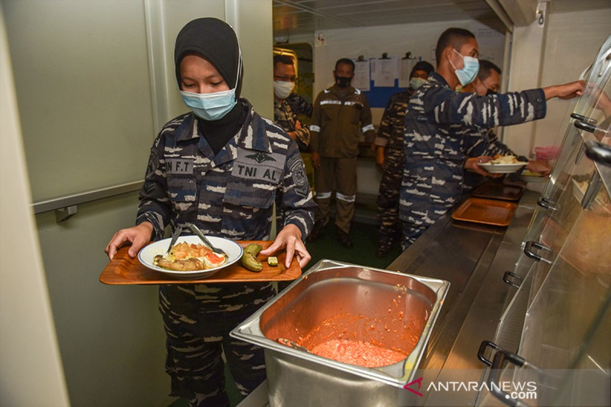 Kisah Penjaga kampung tengah di KRI RE Martadinata