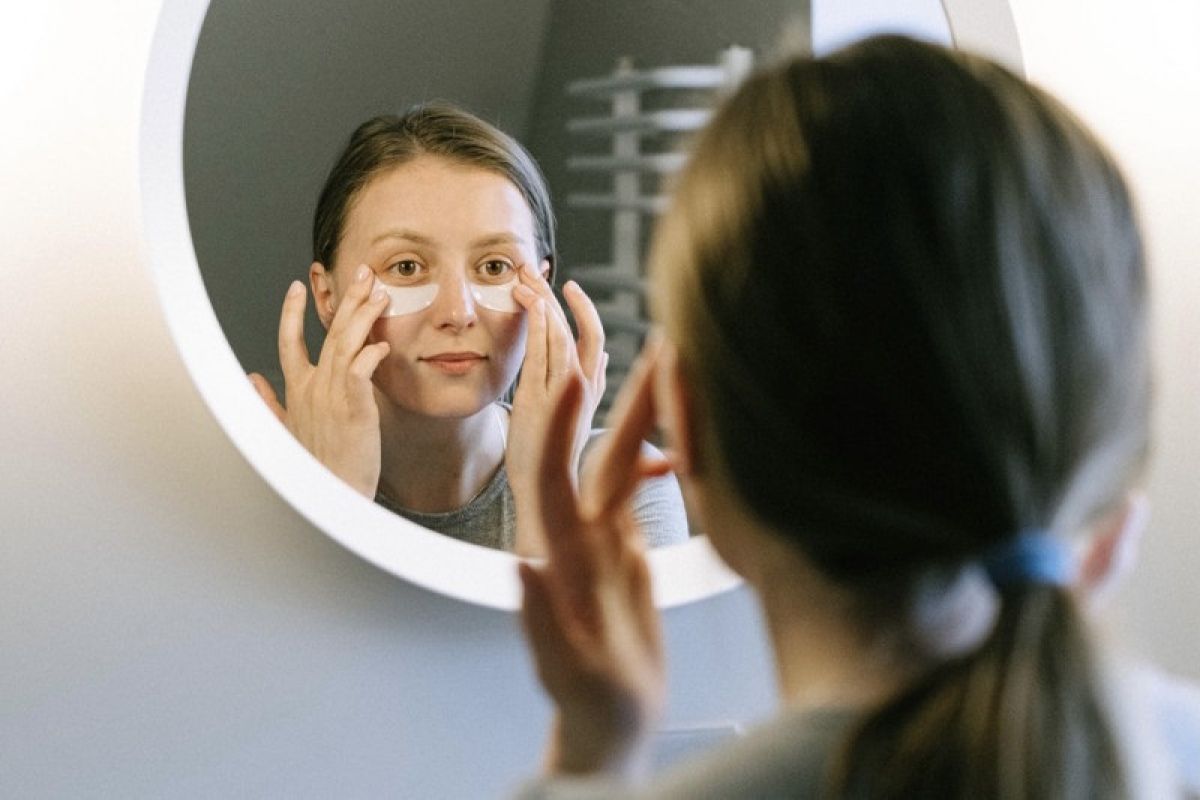 Eksfoliasi bantu regenerasi kulit wajah lebih sehat