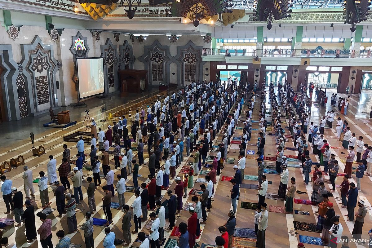 Jamaah Masjid Raya JIC terapkan prokes untuk cegah COVID-19