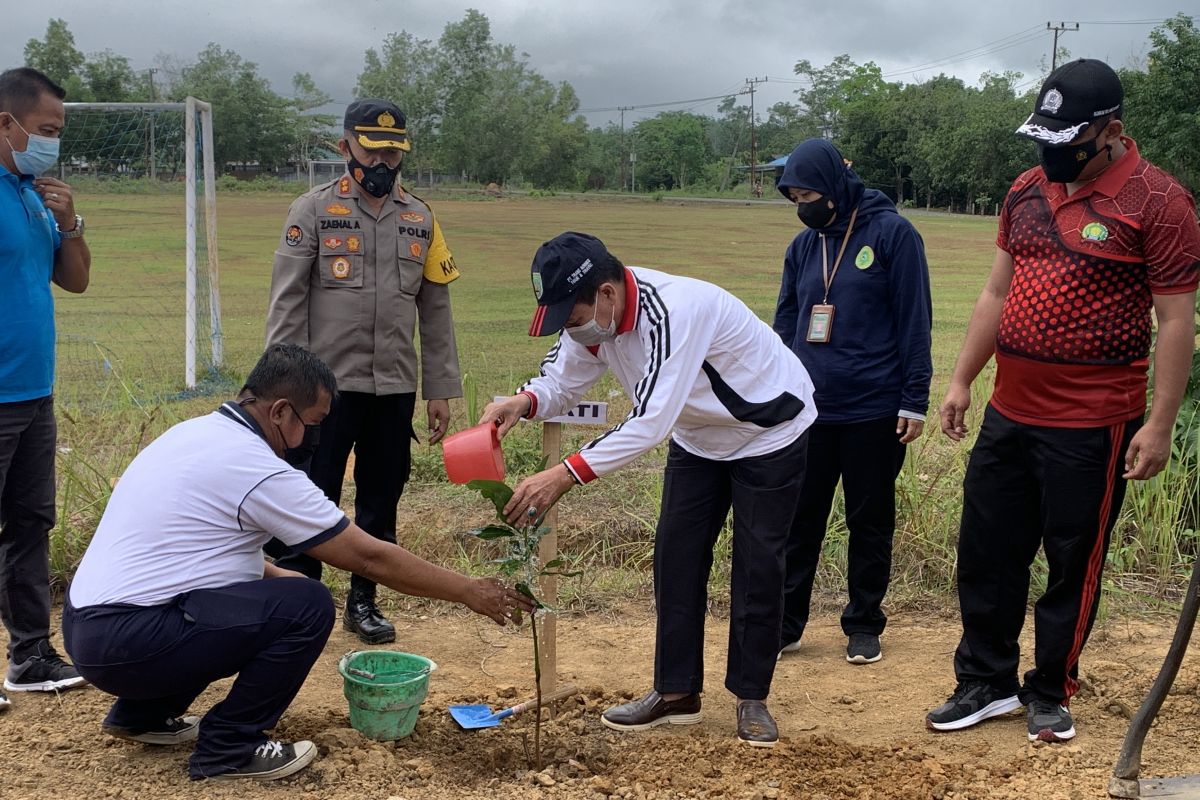 Wabup Balangan sukseskan penanaman satu juta pohon