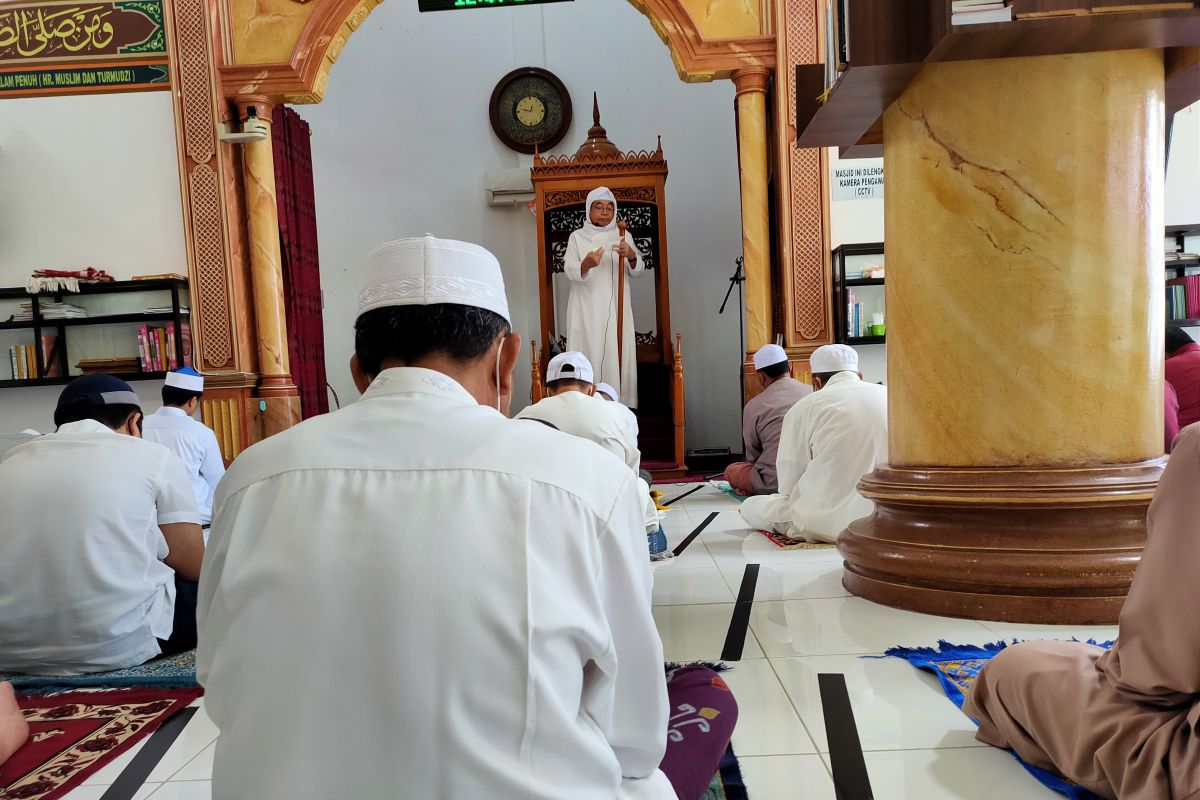 Khatib H Hasan Basri ajak introspeksi diri