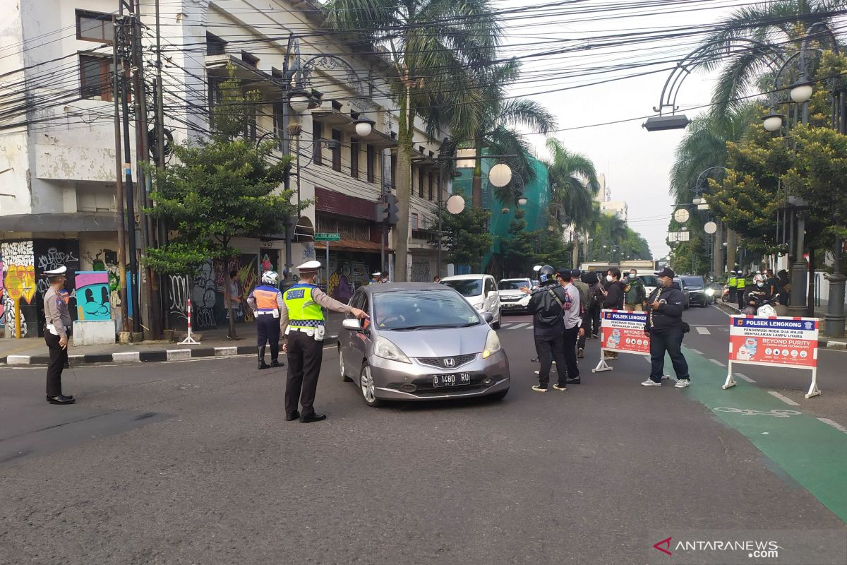 Pemkot Bandung lanjutkan penyekatan ganjil-genap kendaraan