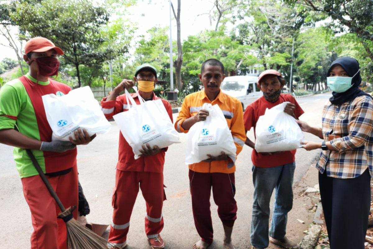 Jasa Raharja Jateng kembali bagikan paket sembako