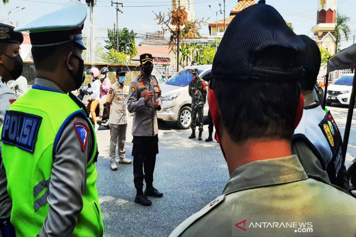 Polsek Banjarmasin Utara terapkan kawasan Kayu Tangi zona wajib masker