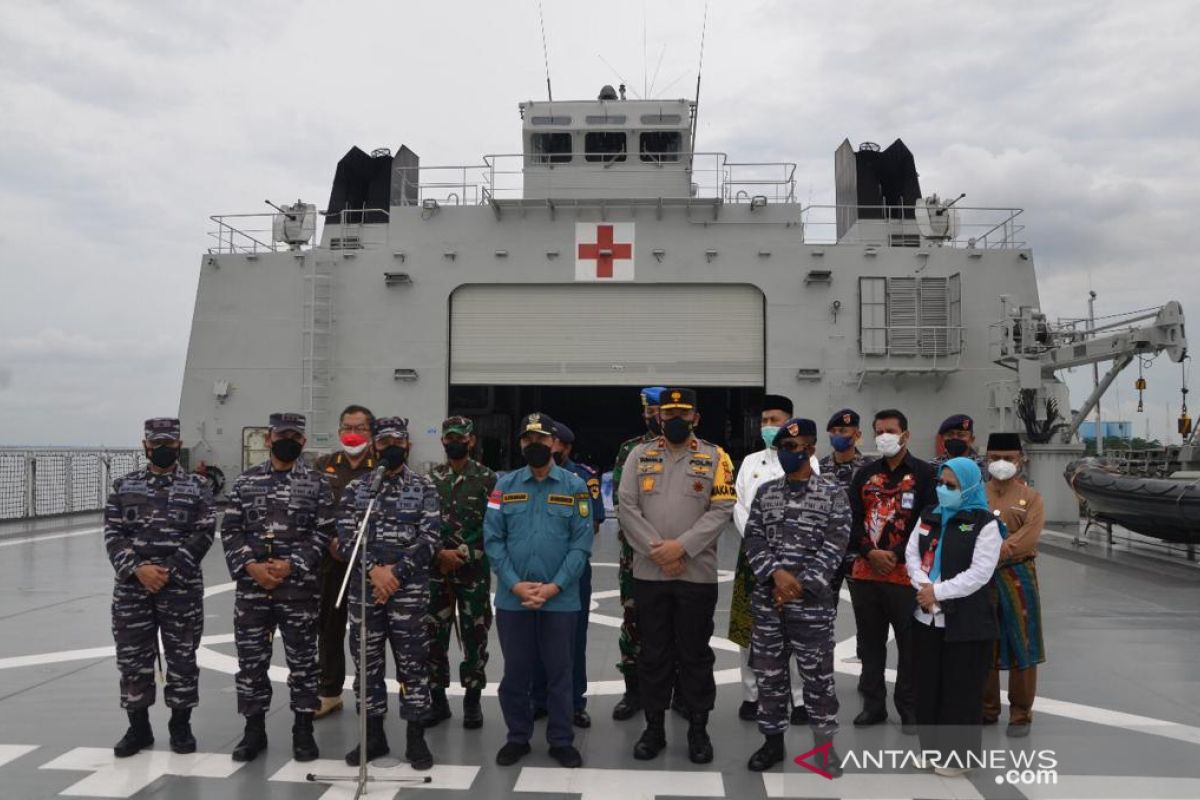 TNI AL kerahkan KRI Semarang-594 bawa kebutuhan oksigen di Riau