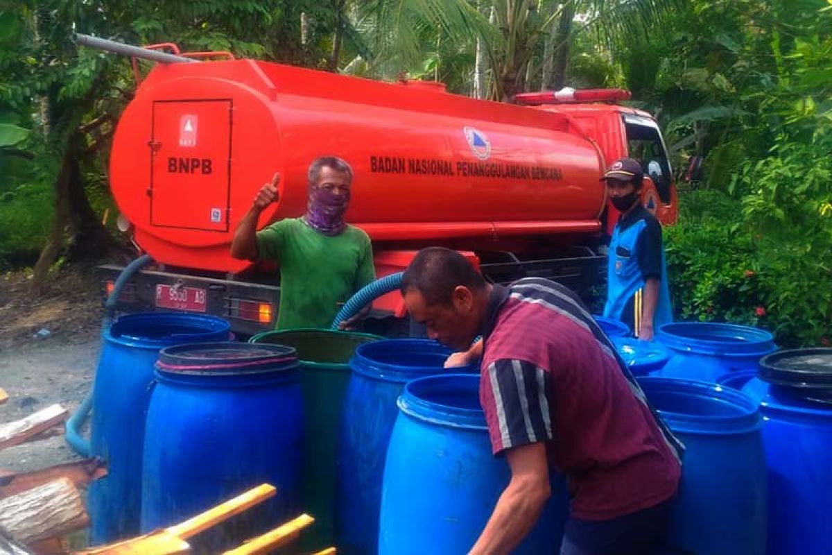 Pemkab Cilacap hentikan sementara bantuan air bersih