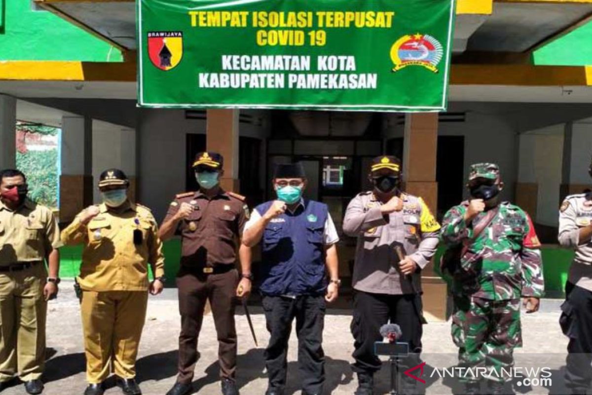 TNI dan Polri digerakkan bantu program isolasi terpusat di Pamekasan