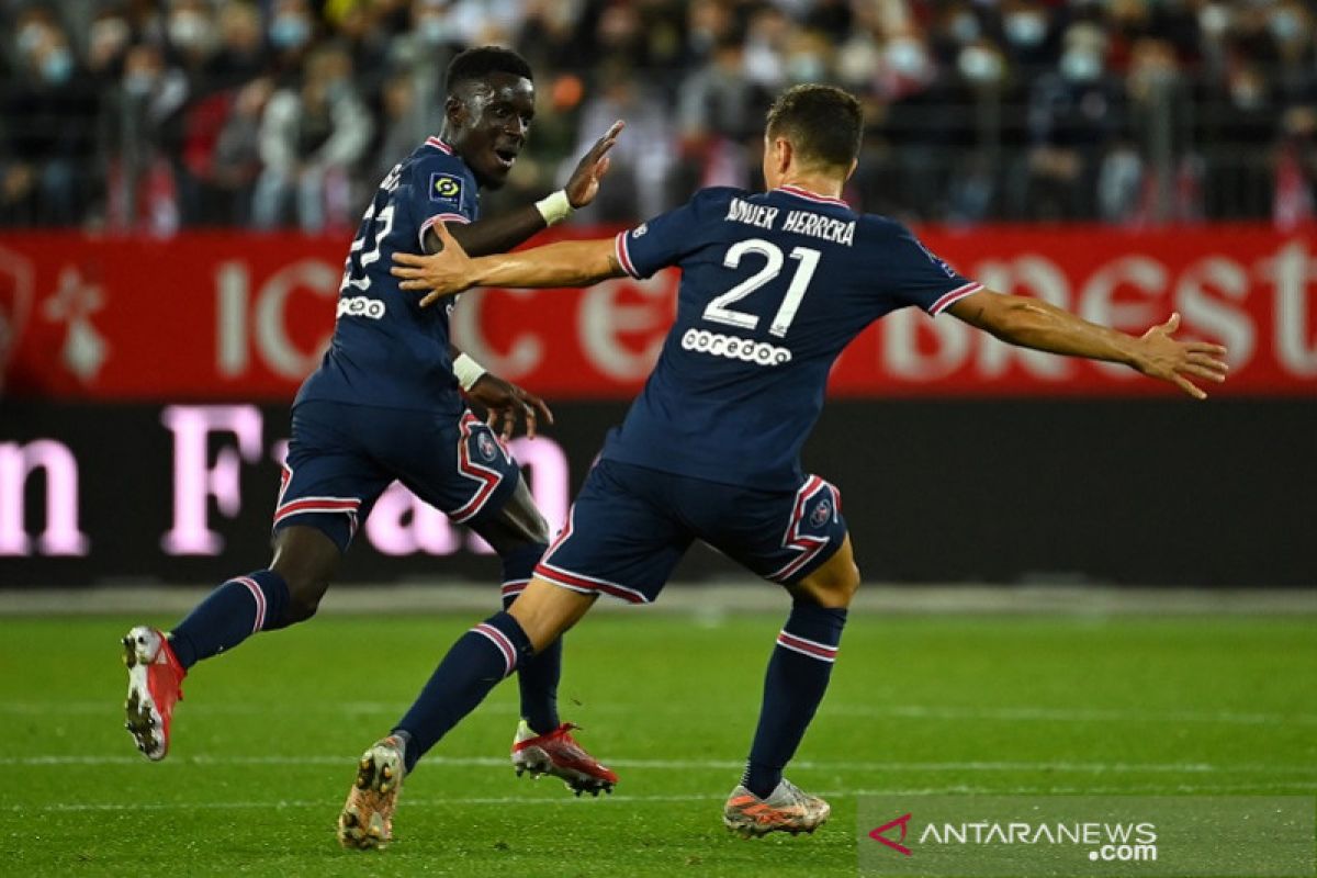 PSG lanjutkan awal musim sempurna dengan tekuk Brest 4-2