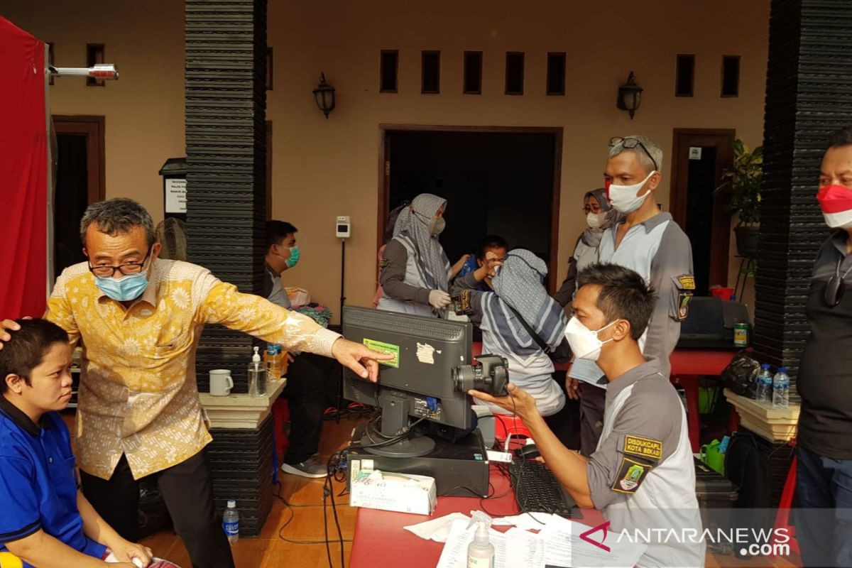 68 mentally ill people in Bekasi, W Java receive ID number