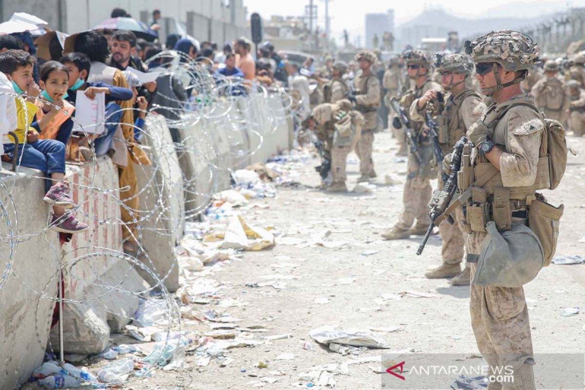 AS siap menghadapi ISIS setelah tentara tewas di bandara Kabul