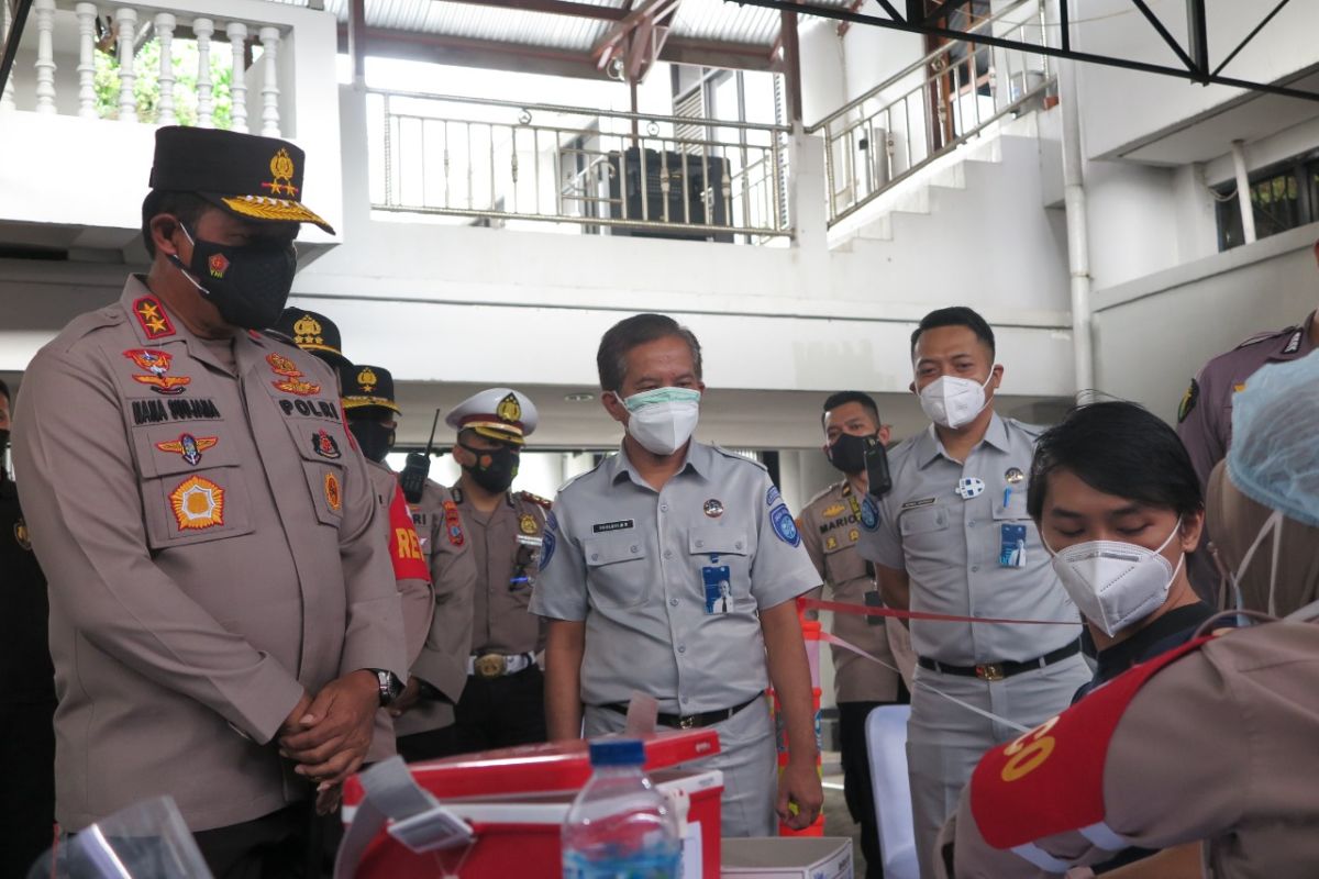 Gerai vaksin Jasa Raharja Sulut targetkan 300 dosis