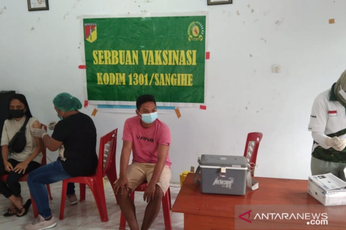 Kodim 1301 Sangihe laksanakan vaksinasi di Kampung Ulung Peliang