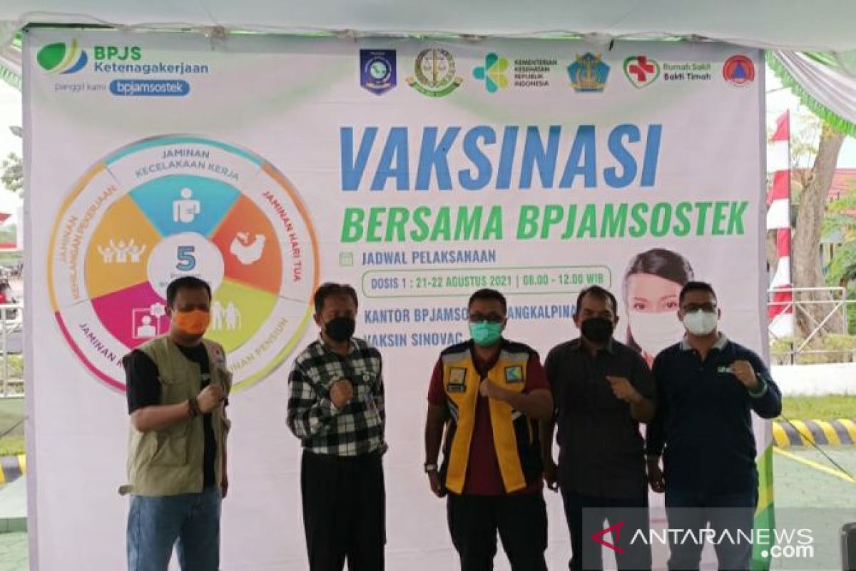 BPJAMSOSTEK Sumbagsel berbagi, Gelar vaksinasi hingga donor darah