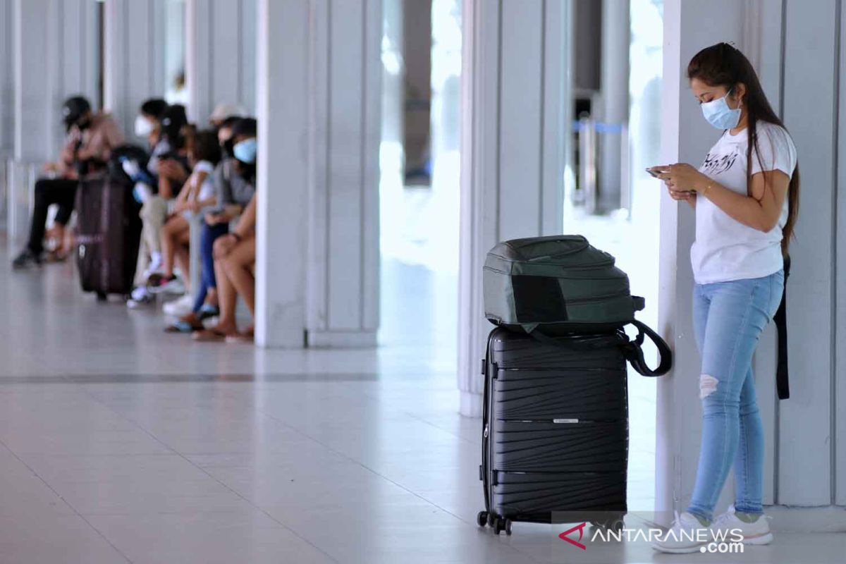 Luhut: Bandara Ngurah Rai dibuka untuk internasional mulai 14 Oktober