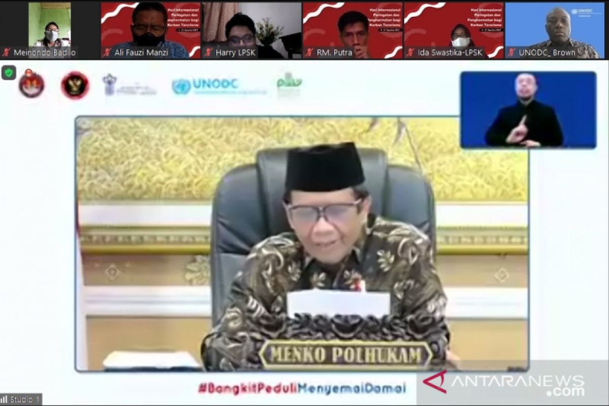 Mahfud MD pimpin aksi heningkan cipta bagi korban terorisme