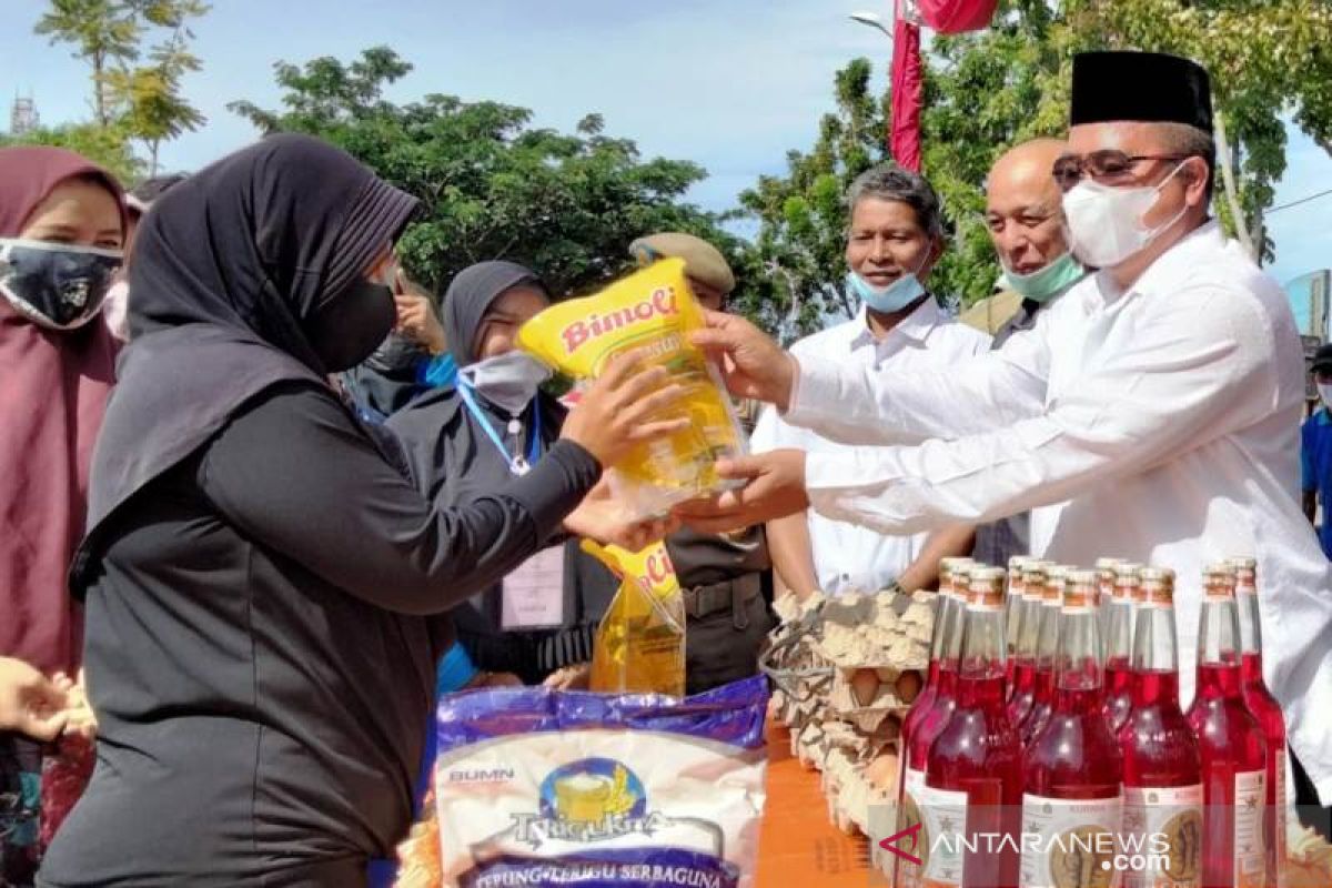 Bulog sediakan 9 ton beras dan 30.400 butir telur untuk pasar murah di Aceh Barat