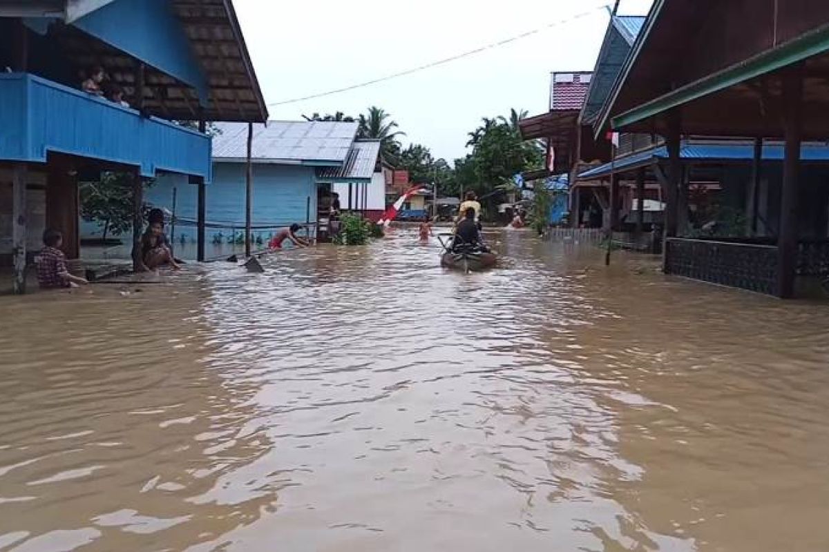 Banjir melanda sejumlah kecamatan di Gunung Mas