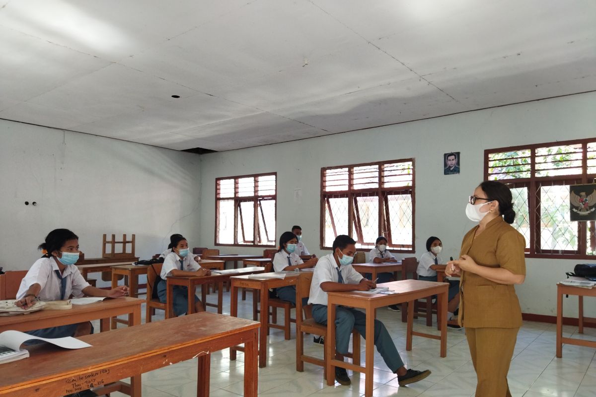 SMKN 1 Labuan Bajo, Mabar terapkan PTM terbatas