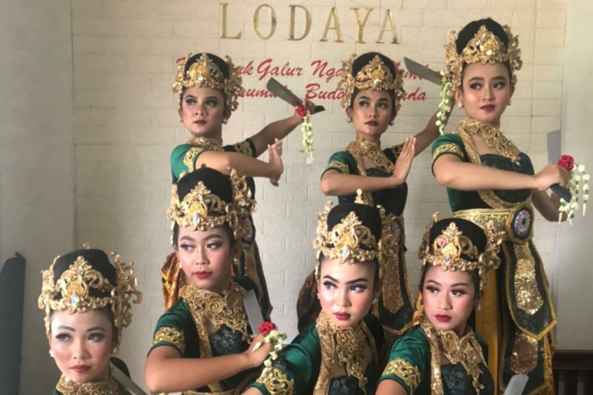 LSM Lodaya bangkitkan seniman dan budayawan melalui lomba tari Jaipong Bedog Lubuk