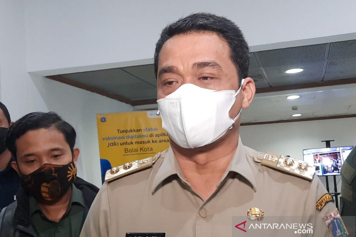 Warga diminta tetap waspada meski level PPKM Jakarta turun