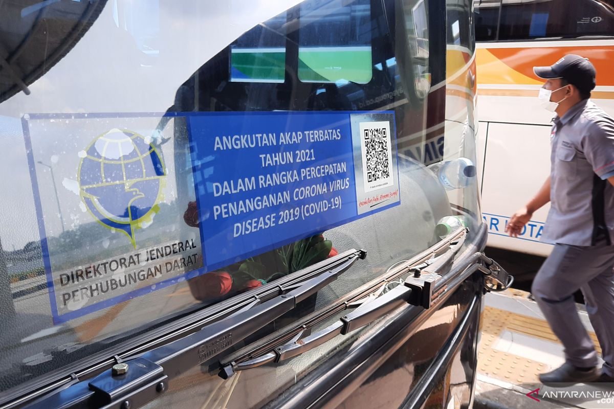 Sejak awal Agustus 2021, Terminal Pulo Gebang berangkatkan enam bus