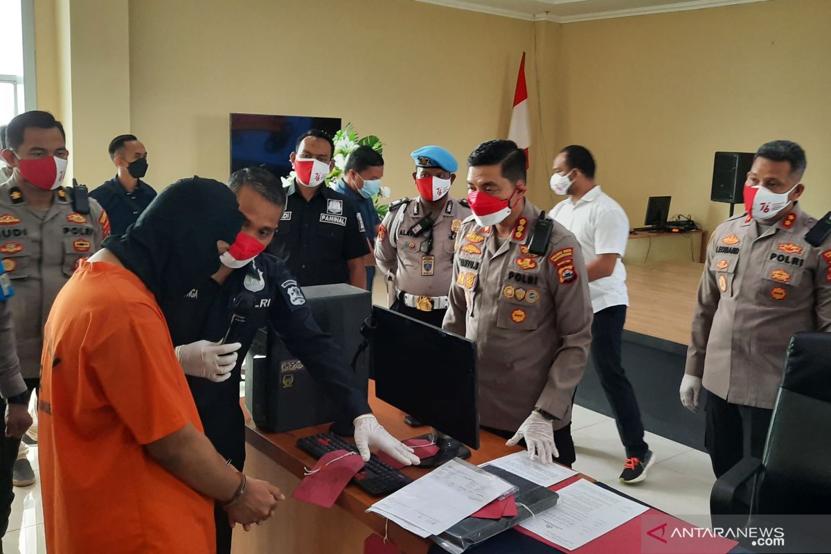 Polresta Tangerang tangkap seorang tersangka pemalsuan surat bebas COVID