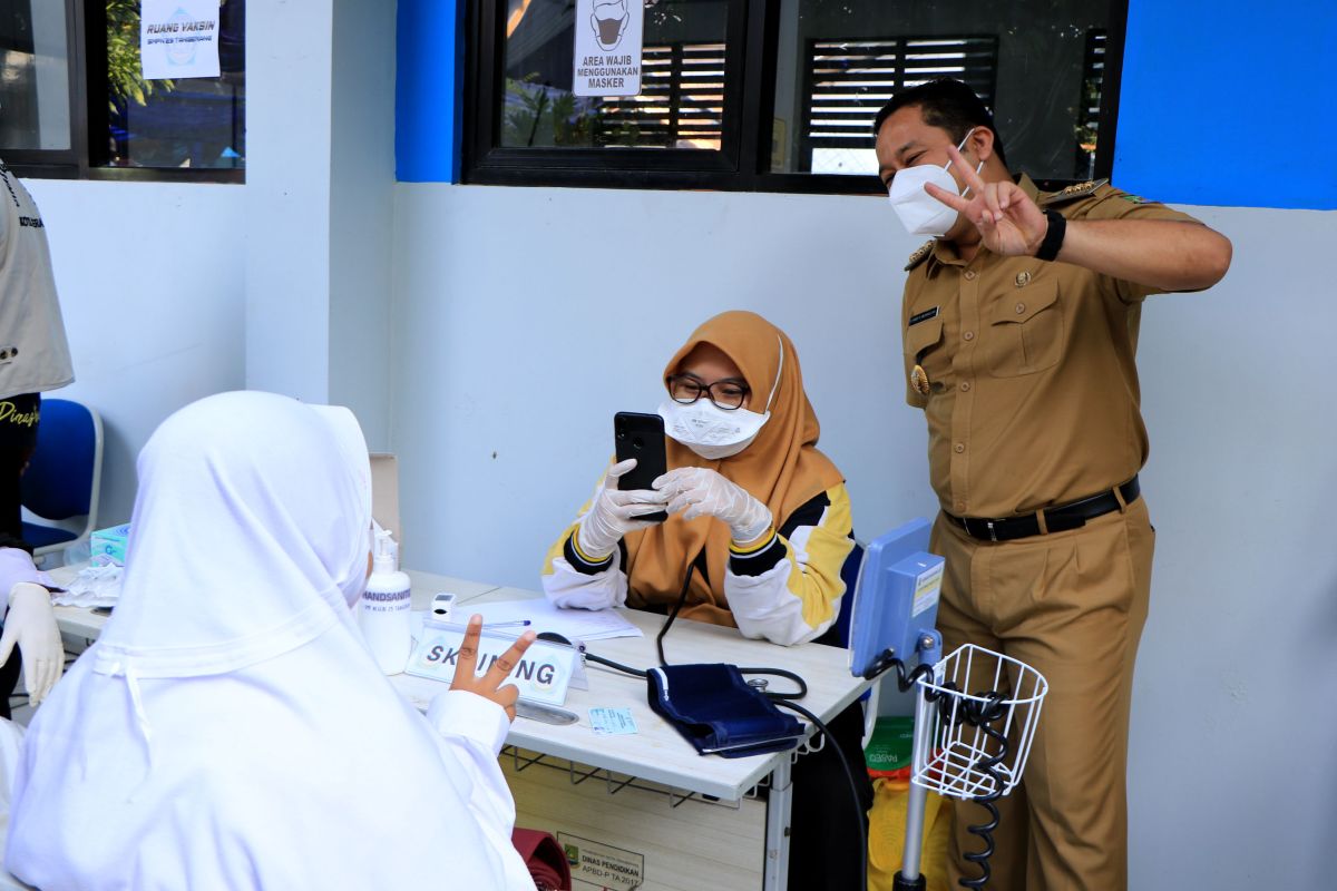 Pemkot Tangerang siap bantu vaksinasi pelajar SMA jelang belajar tatap muka