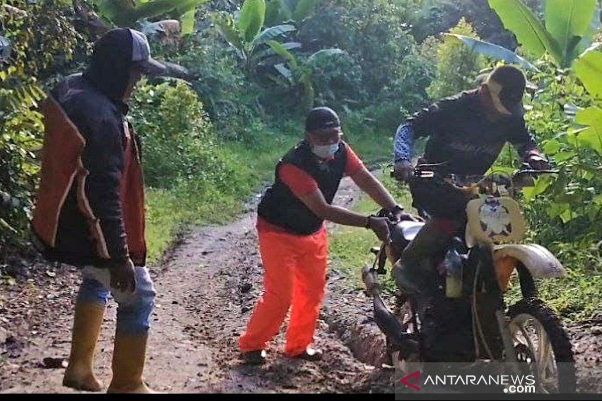 Kantor Pos Gorontalo salurkan BST ke Kecamatan terpencil Pinogu