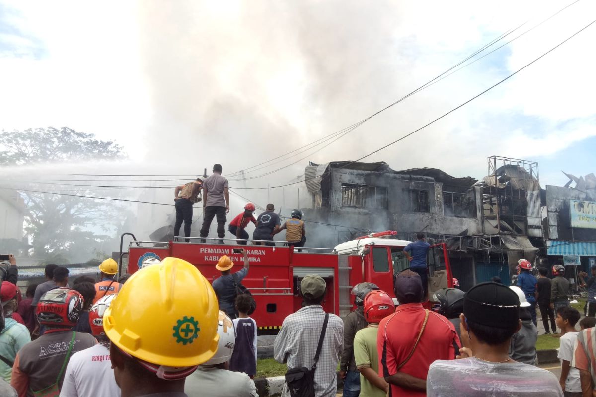 Kebakaran besar di Timika Papua hanguskan 10 ruko, begini kronologinya