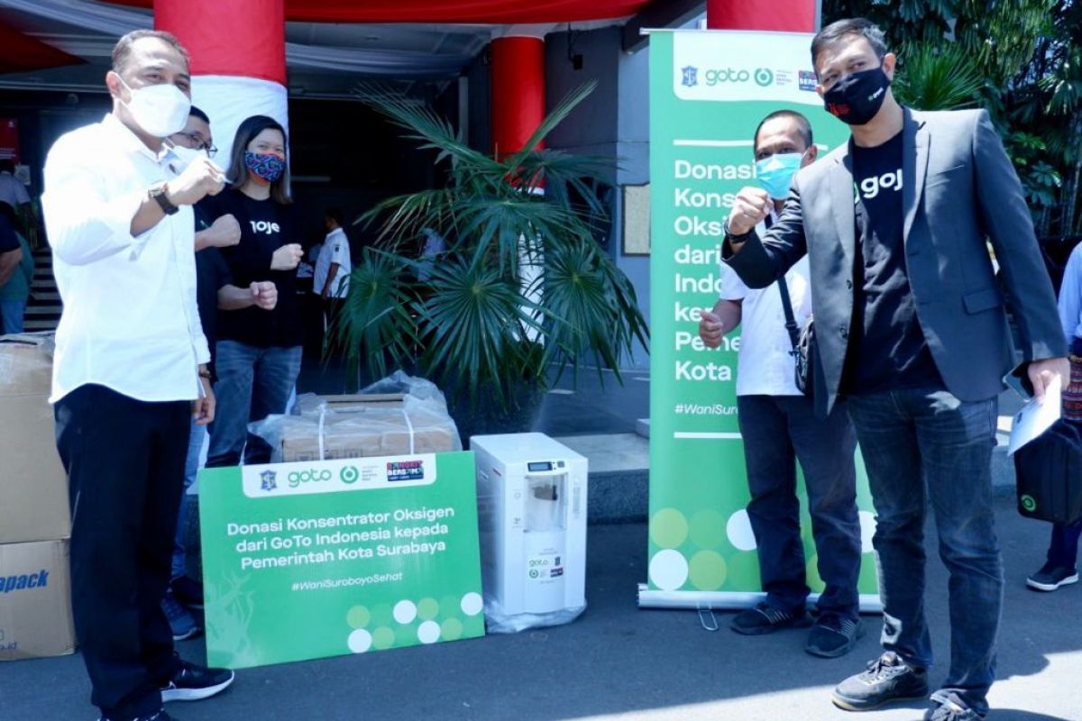GoTo donasikan 35 unit konsentrator oksigen untuk faskes di Surabaya