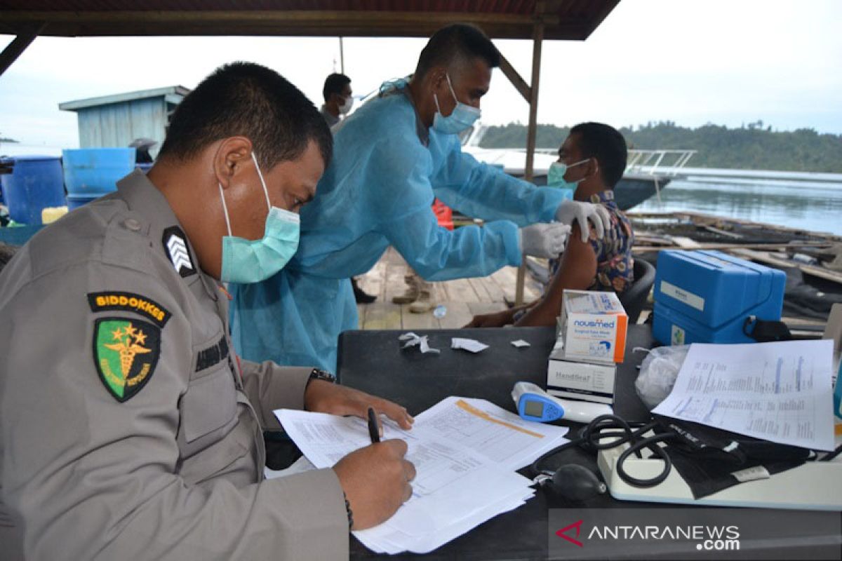 Keramba lobster jadi lokasi vaksin COVID-19 di Simeulue