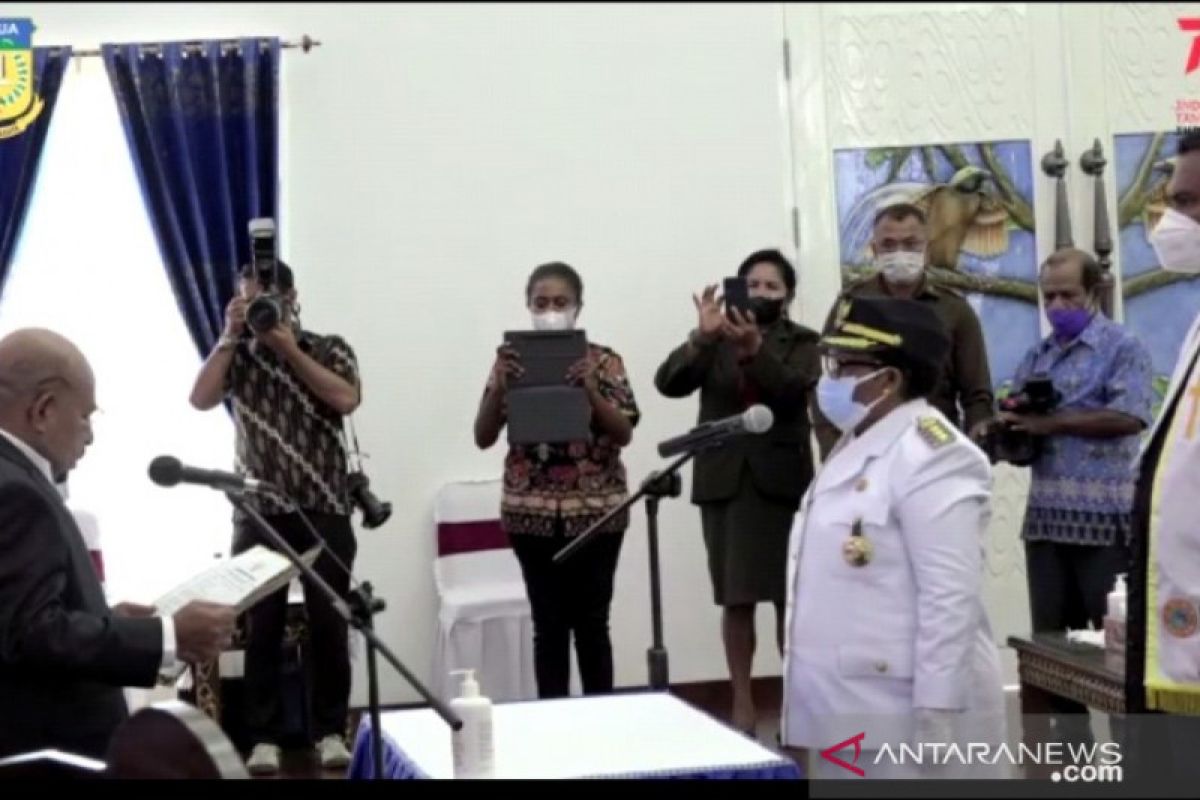 Gubernur Papua lantik Ribka Haluk menjadi Penjabat Bupati Yalimo