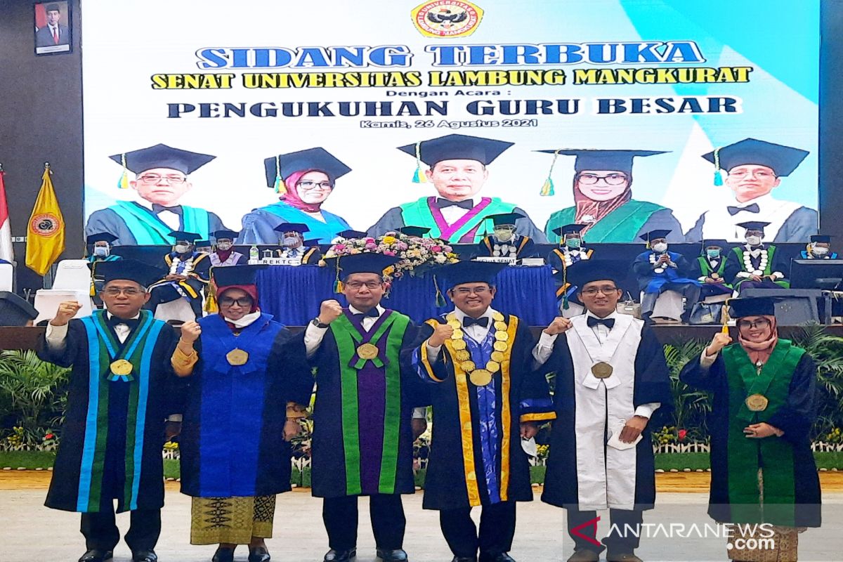 Lima guru besar ULM memperkuat keunggulan lingkungan lahan basah