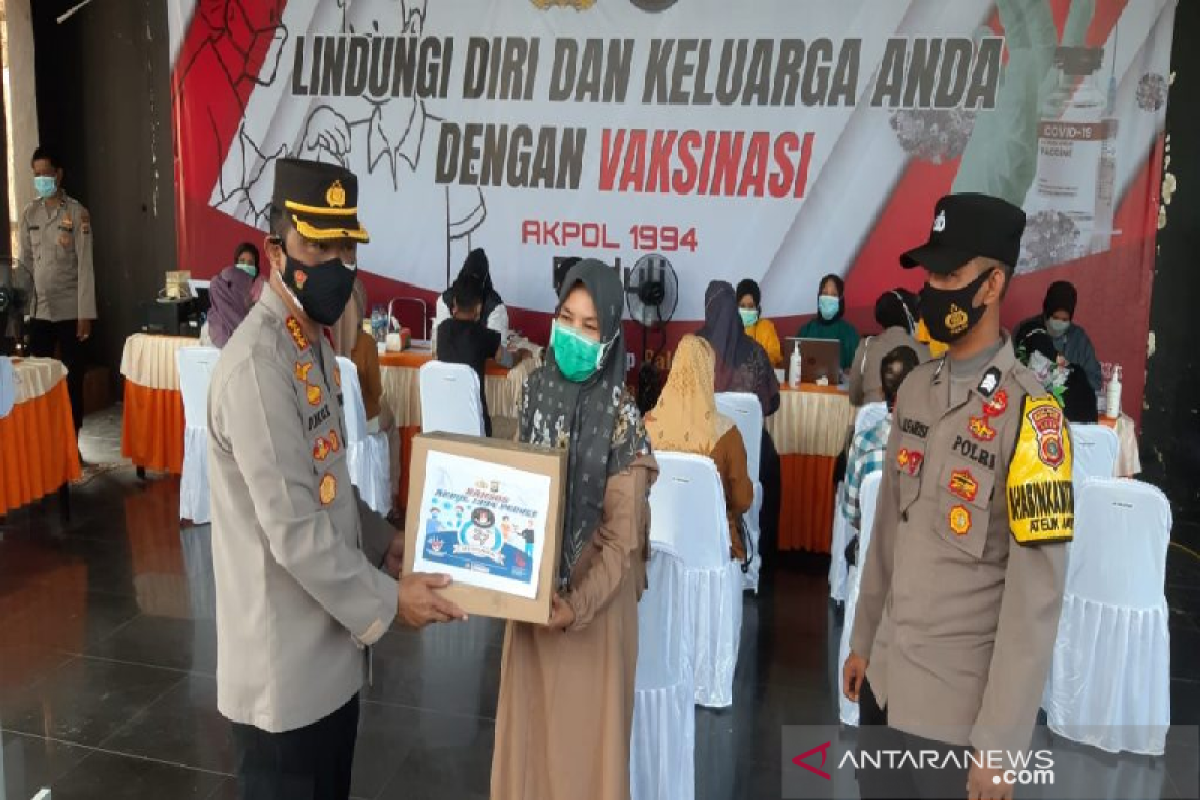 Akpol 1994 gelar serbuan vaksinasi dan bansos peduli