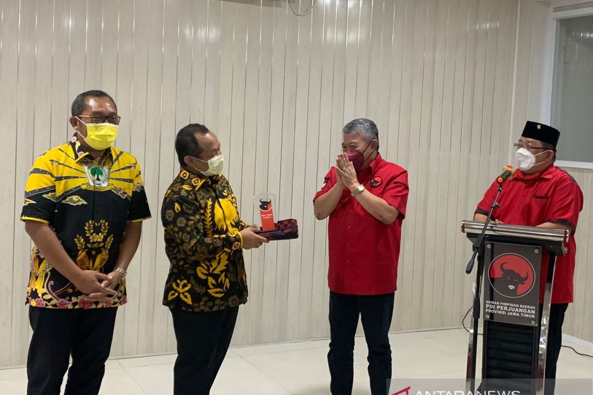 Silaturahim, Pimpinan Golkar Jatim kunjungi kantor PDIP