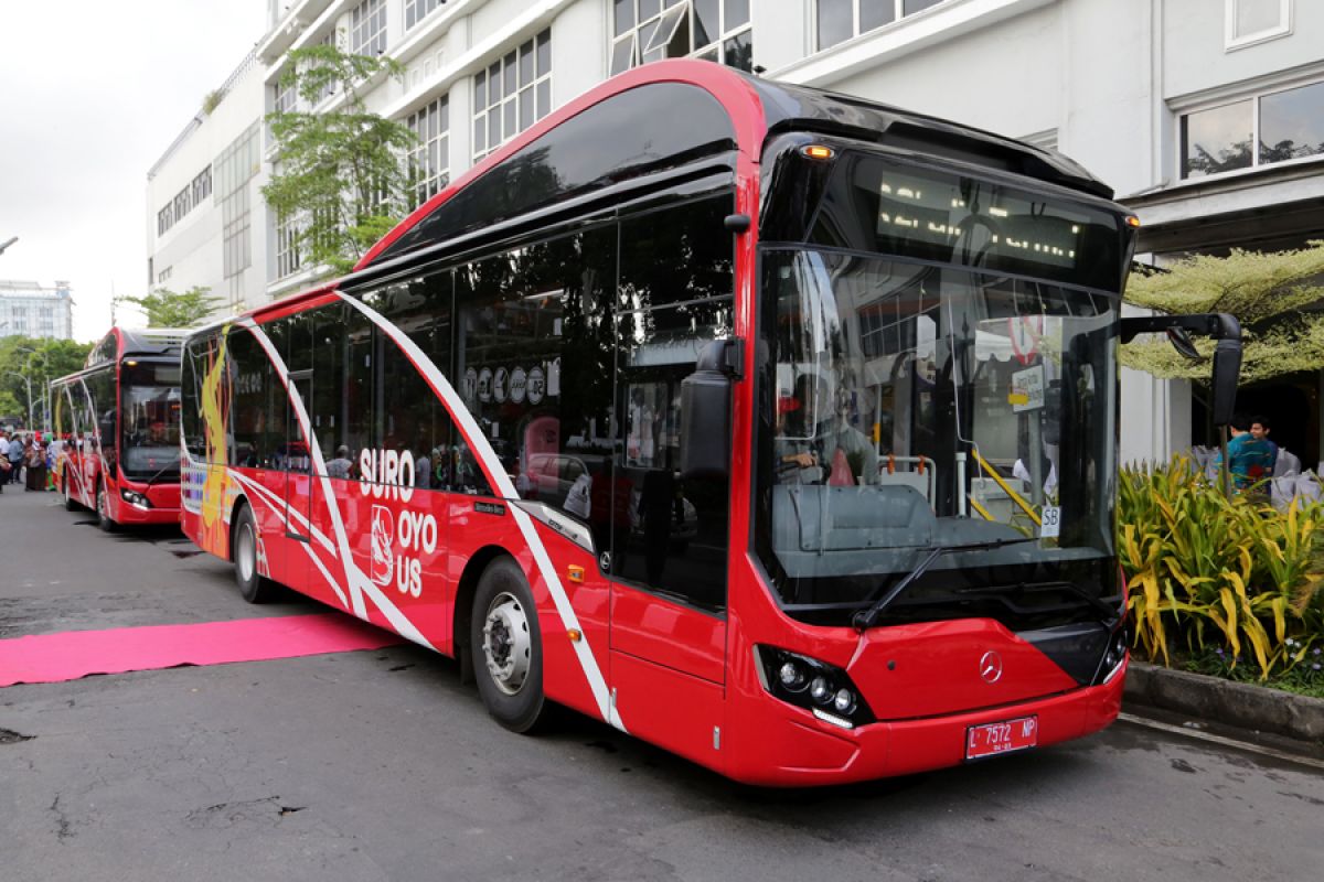 Penyediaan ATM botol menjadi tiket Suroboyo Bus diminta diperluas