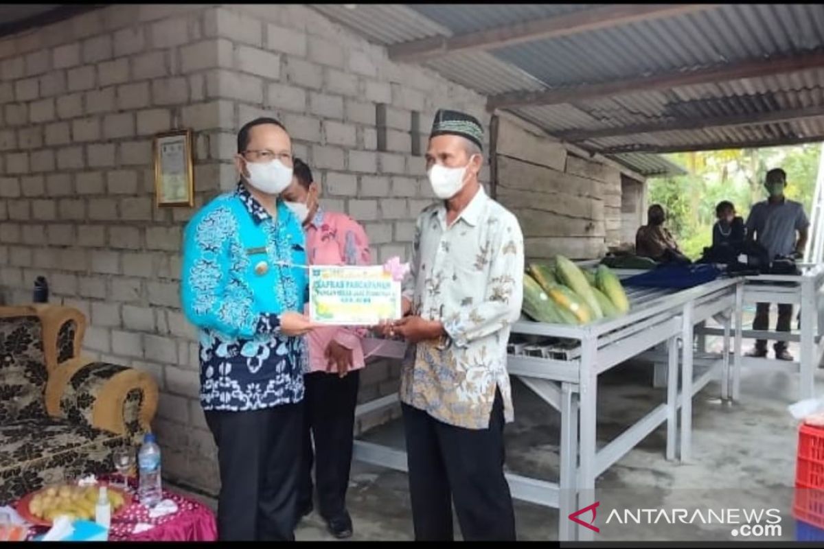 Pemkab Bangka Tengah salurkan bantuan alat peningkatan mutu pertanian