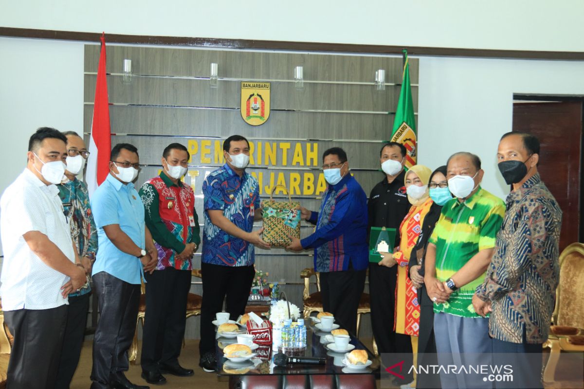 Wali Kota : Kasus COVID-19 di Banjarbaru mulai melandai